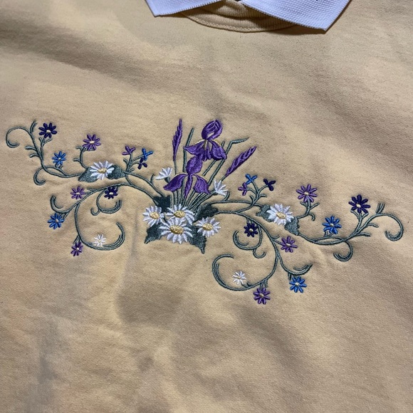 Vintage Floral Embroidered Yellow Sweatshirt with Collar Women’s XL pretty - Picture 7 of 7